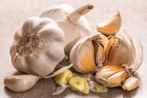 GARLIC for hair