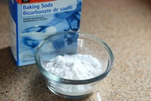 KEEP YOUR BEAUTIFUL NAILS CLEAN WITH BAKING SODA