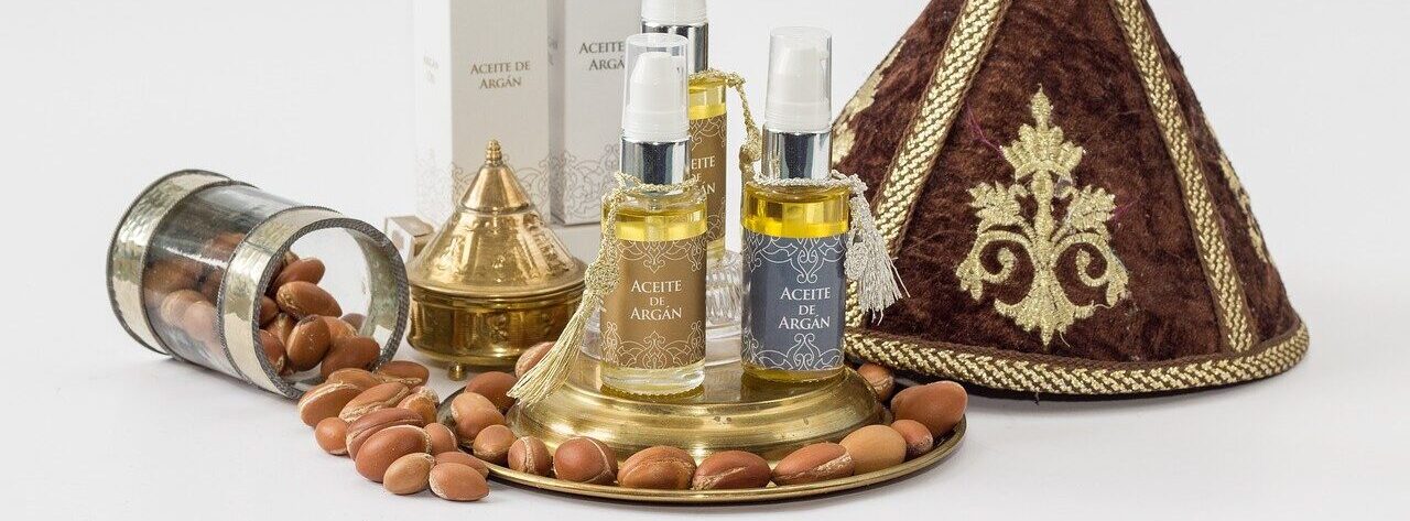 Argan oil with a Moroccan decoration